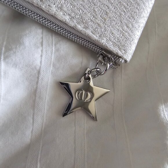 New Dior Beauty Forever Glow Max Cosmetic Pouch - White w/ Silver-toned Hardware - Picture 4 of 8